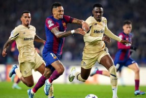 华体会体育-包含巴萨战平波尔图，阿扎尔乌龙送礼世界杯的词条