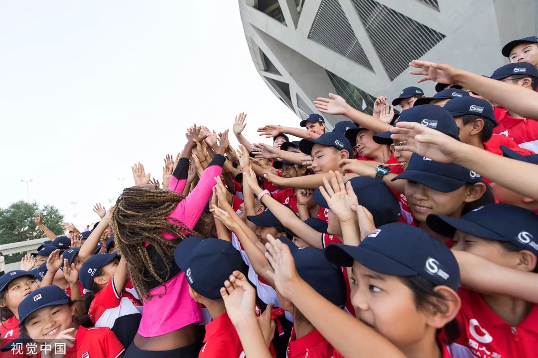 华体会下载-帆船比赛势不可挡，选手们帆影飞扬的简单介绍  第2张