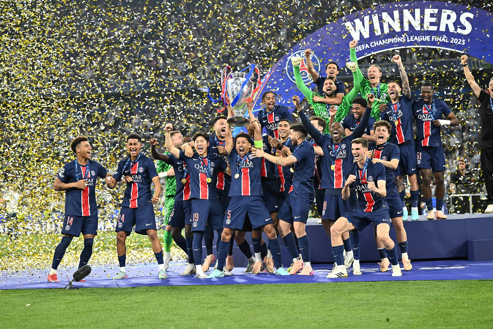 华体会体育-巴黎大胜皇马,小组头名将归谁? 第2张 华体会体育-巴黎大胜皇马,小组头名将归谁? 第2张